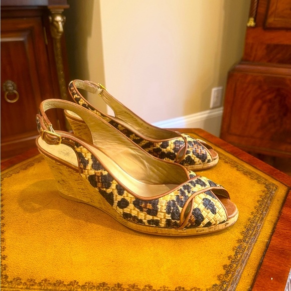 Stuart Weitzman Leopard Print Raffia Peeptoe Wedge Heel Sandals Sz.9 MSRP $295 - Picture 4 of 9
